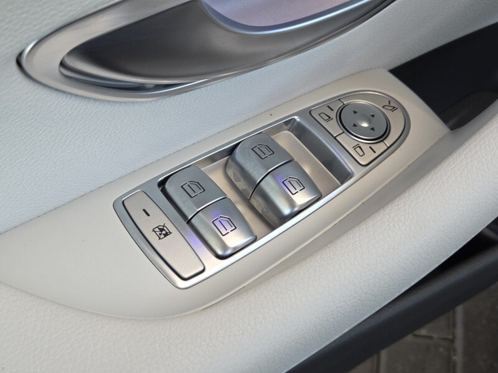 Certified 2022 Mercedes-Benz E 350 Sedan image 24