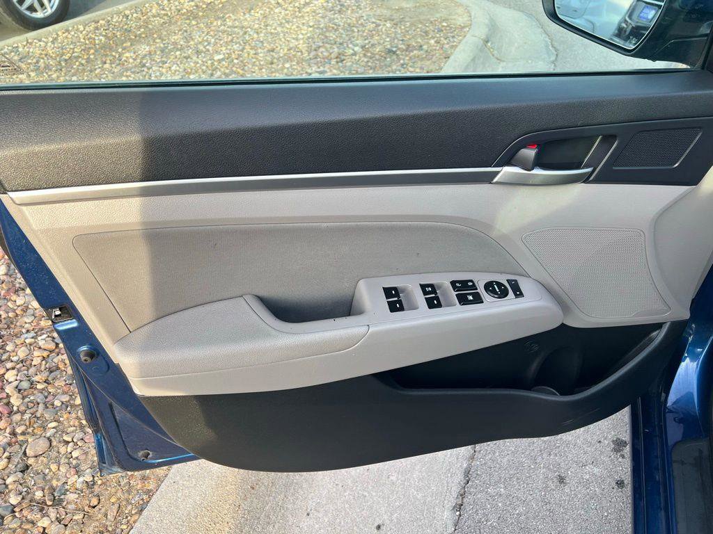 Used 2020 Hyundai Elantra SEL w/ Cargo Package (C1) image 15