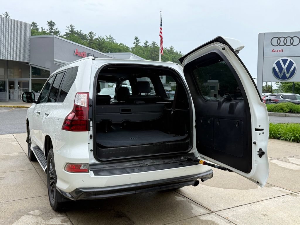 Used 2022 Lexus GX 460 Premium w/ Accessory Package AWD/4WD image 16
