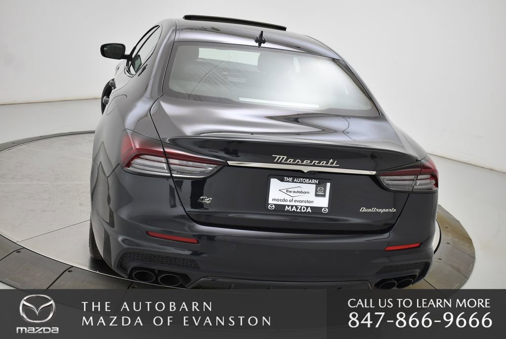 Used 2022 Maserati Quattroporte Modena Q4 image 16
