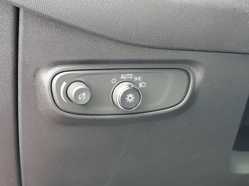 Used 2024 Chevrolet Equinox LT image 7