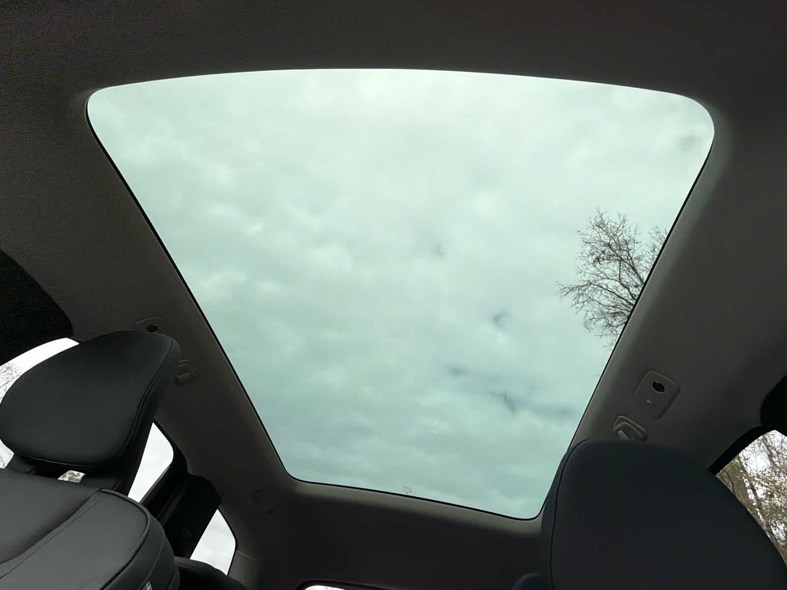 Certified 2025 Volvo EX90 Ultra image 29