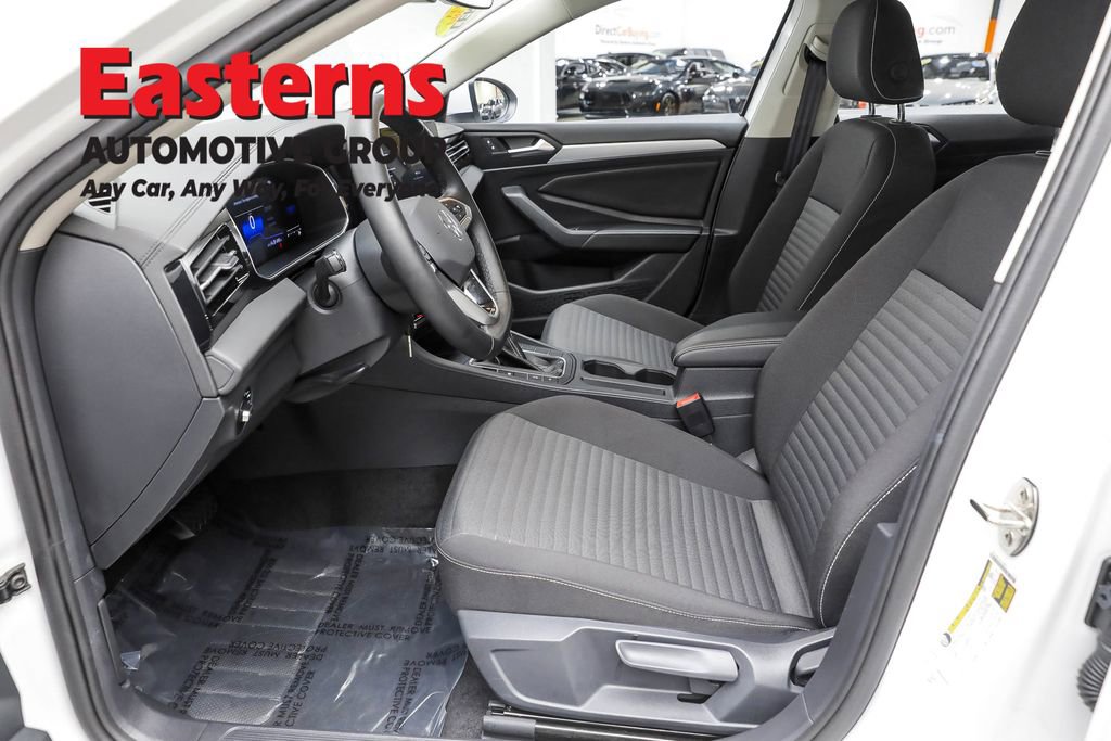 Used 2025 Volkswagen Jetta S image 14