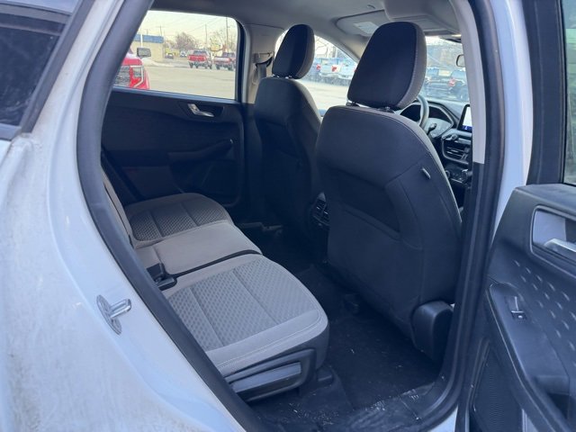 Used 2020 Ford Escape SE image 18