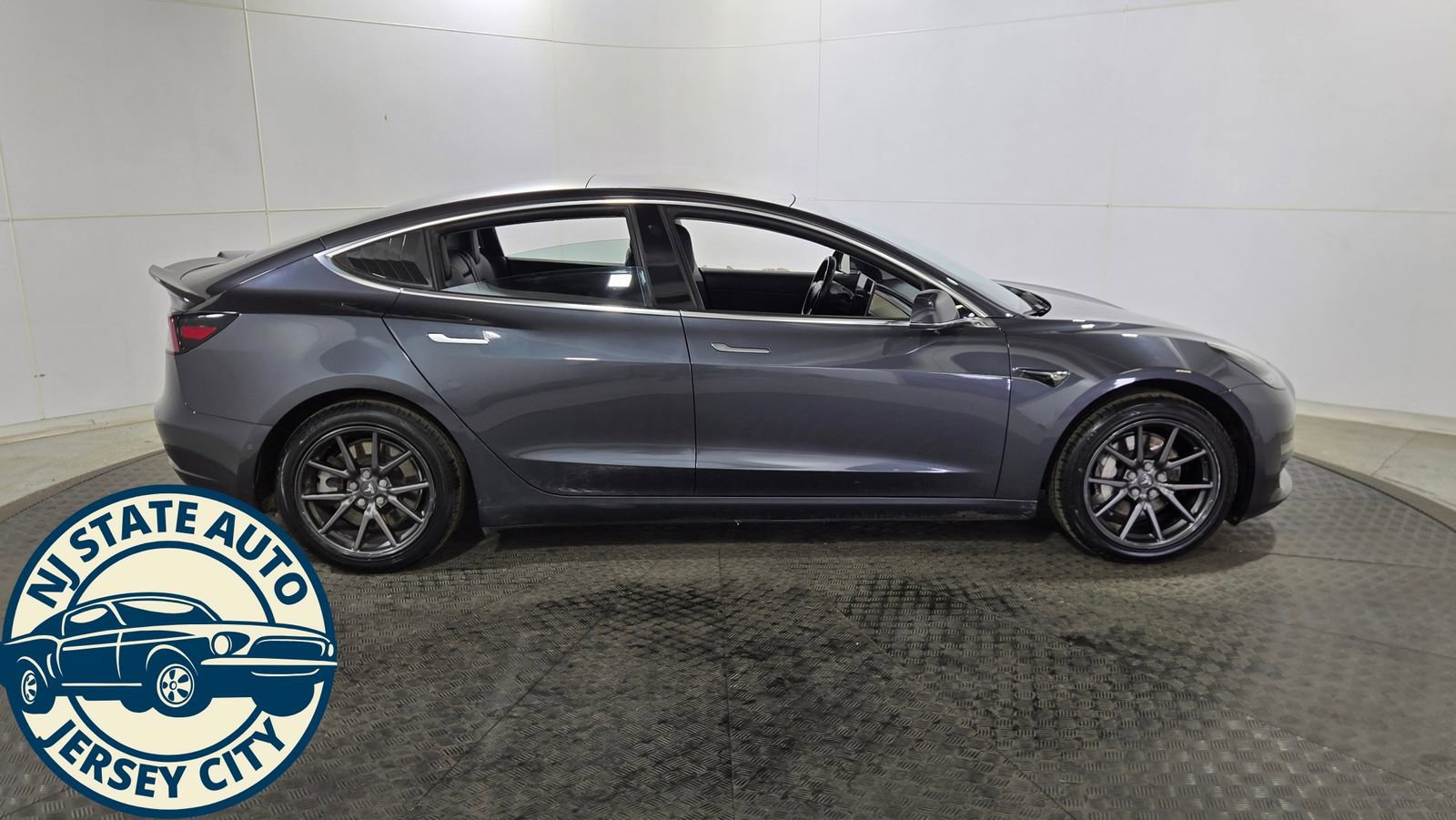 Used 2018 Tesla Model 3 Long Range AWD/4WD image 8