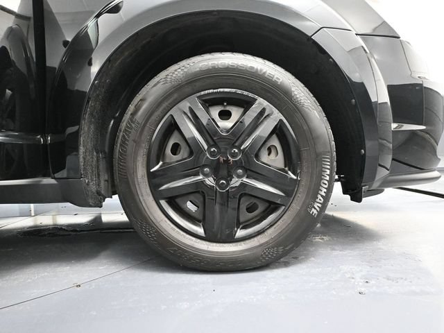 Used 2019 Dodge Journey SE FWD image 14