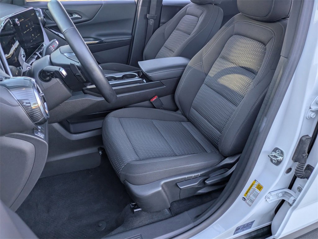 Used 2025 Chevrolet Equinox LT image 14