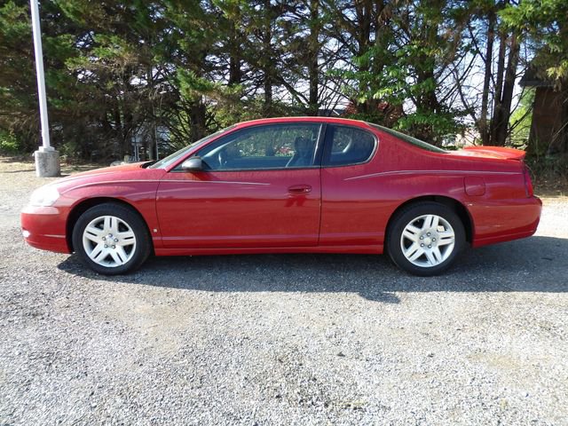 Used 2007 Chevrolet Monte Carlo LT FWD image 2