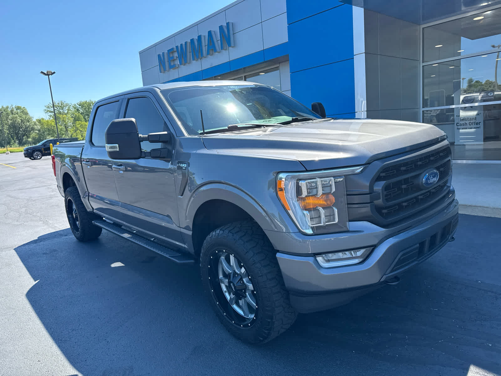 Used 2022 Ford F150 XLT w/ Equipment Group 302A High AWD/4WD image 1