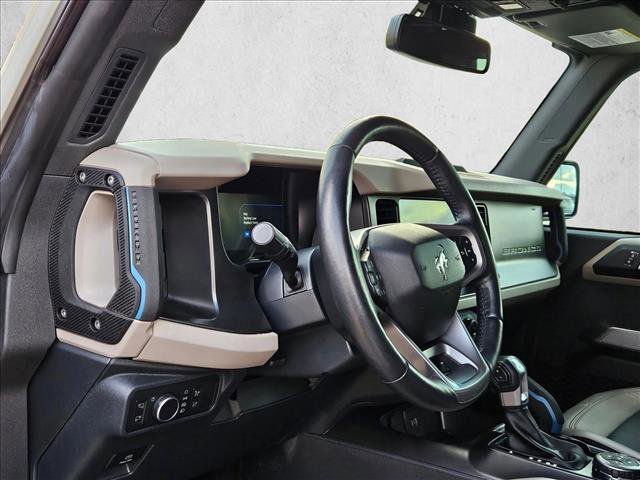 Used 2022 Ford Bronco Wildtrak image 11