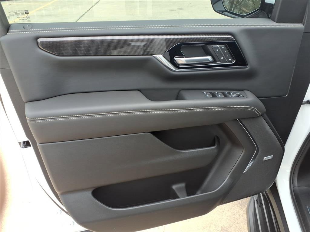 New 2026 GMC Yukon XL Elevation image 15