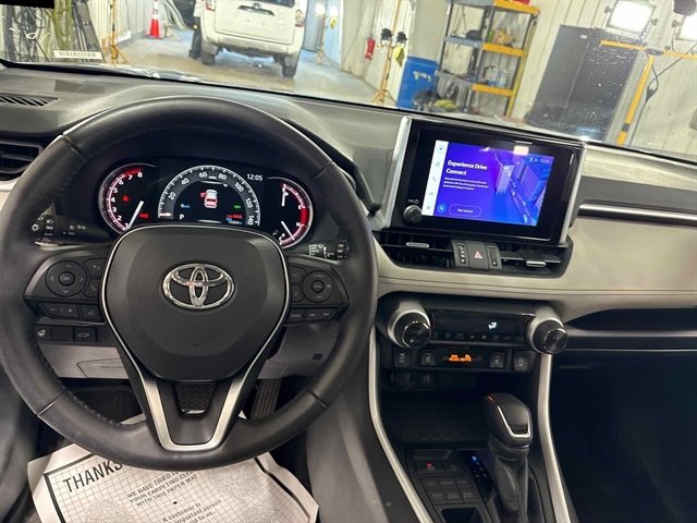 Used 2025 Toyota RAV4 XLE Premium image 14
