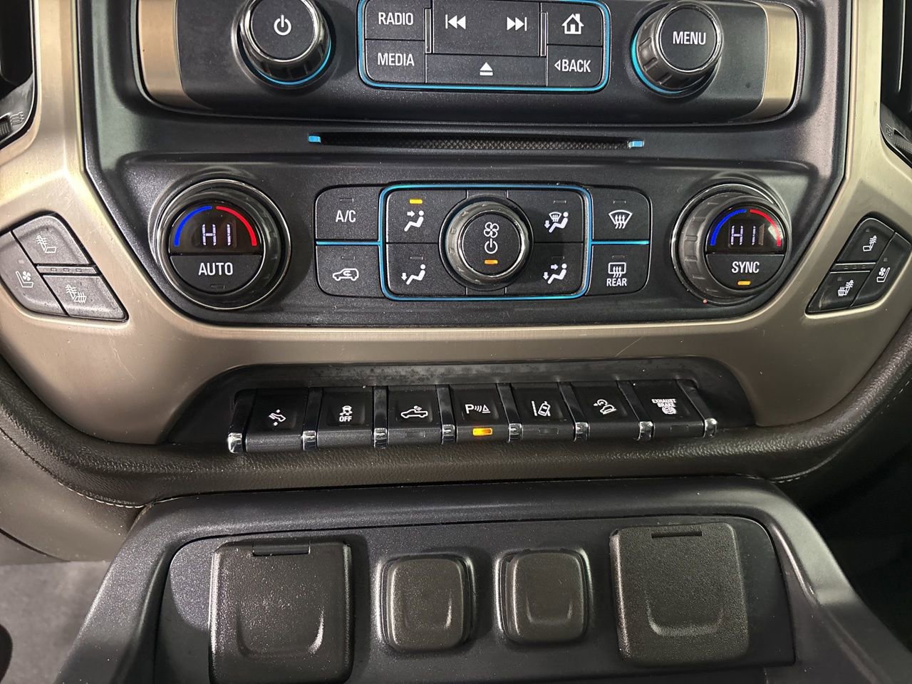 Used 2019 GMC Sierra 2500 Denali image 17