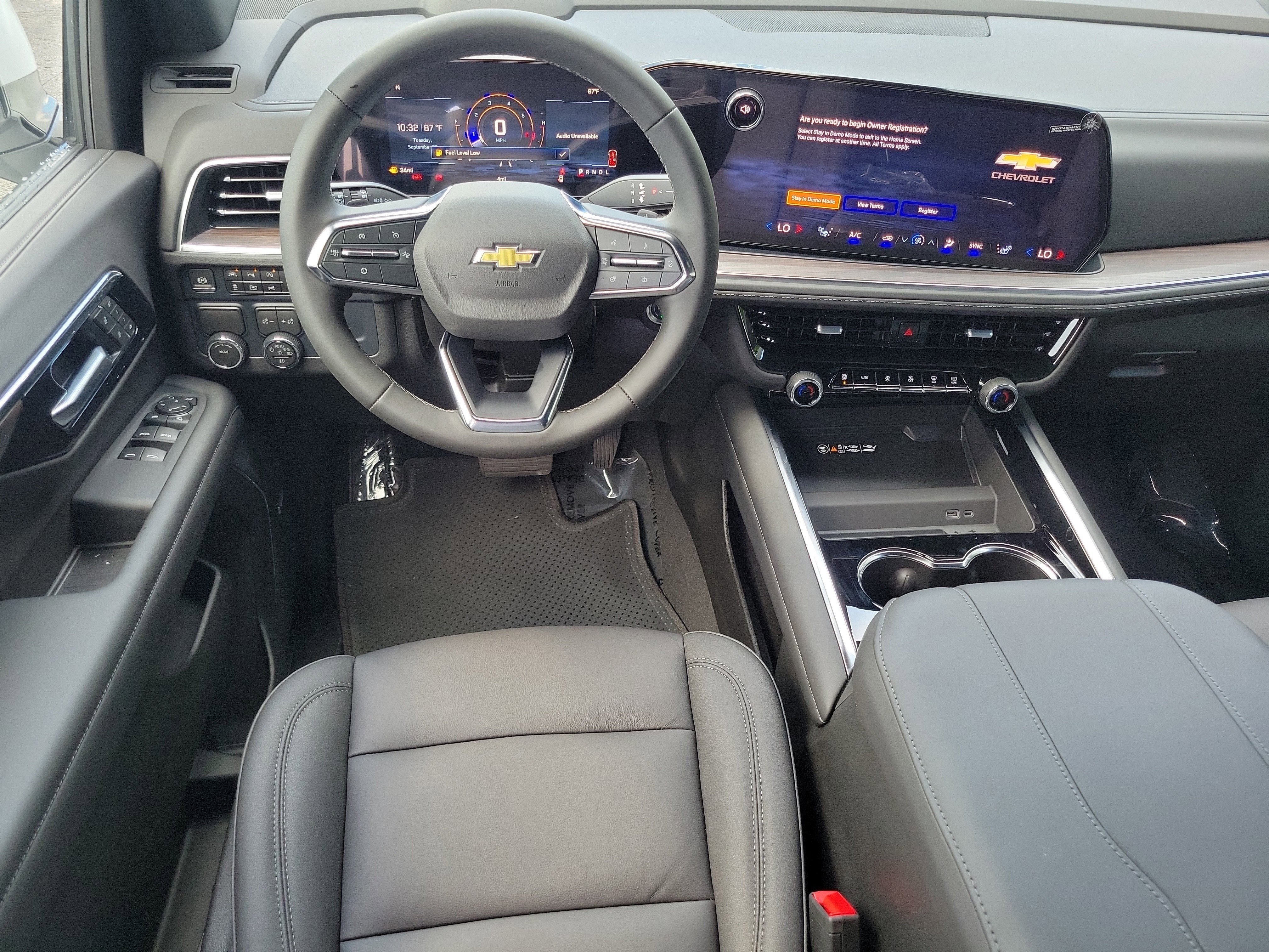 New 2026 Chevrolet Suburban LT w/ Comfort Package image 19