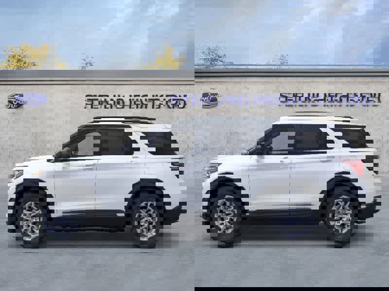 New 2026 Ford Explorer Active image 3