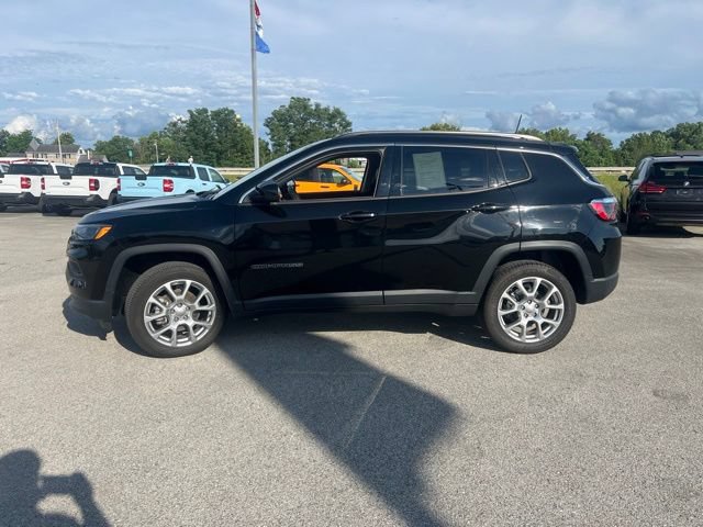 Used 2022 Jeep Compass Latitude AWD/4WD image 5