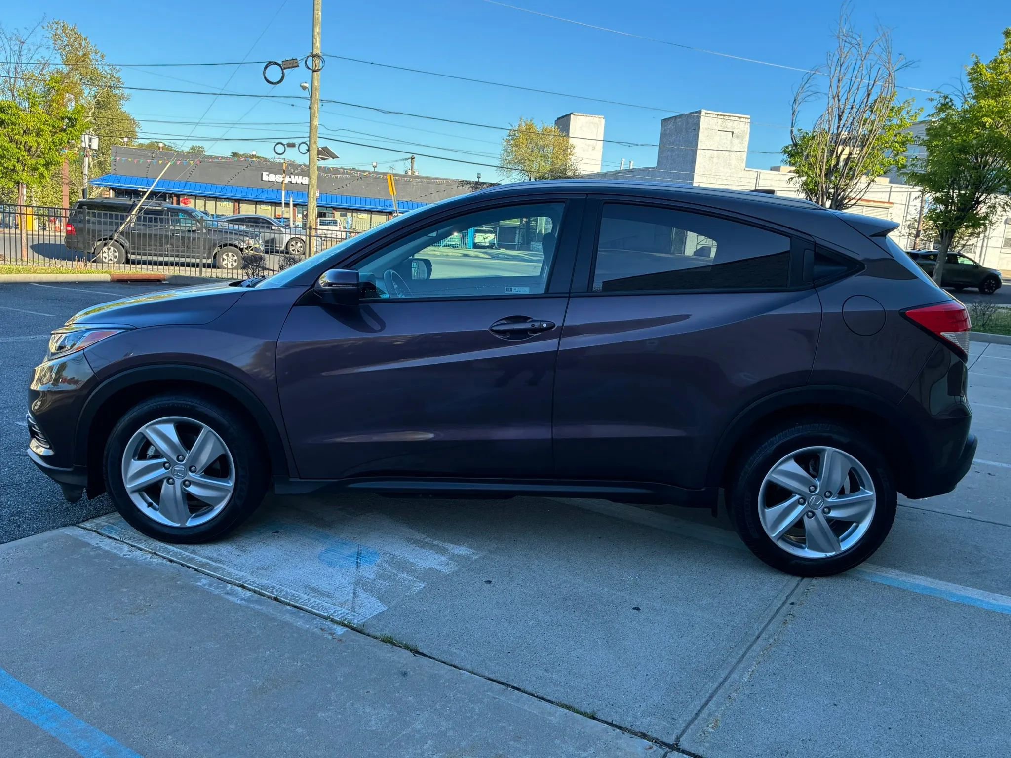 Used 2020 Honda HR-V EX image 3