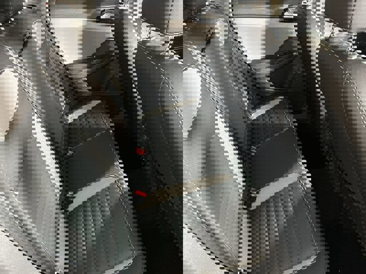 Used 2022 Volkswagen Taos SEL image 25