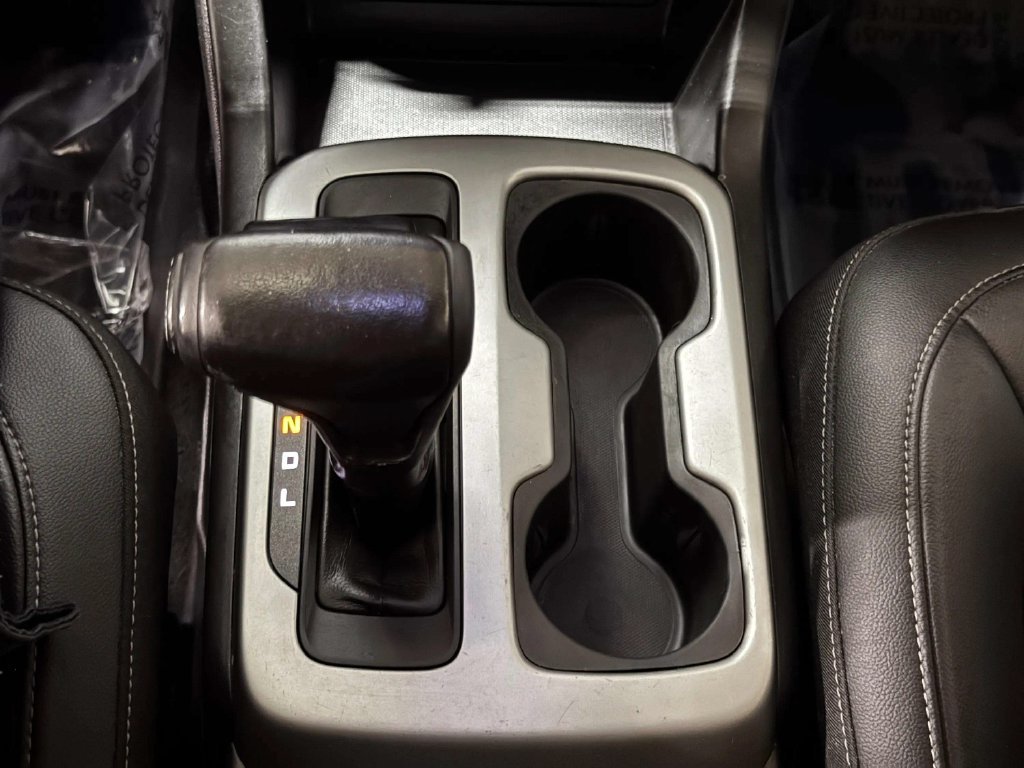 Used 2021 Chevrolet Colorado ZR2 w/ ZR2 Dusk Special Edition AWD/4WD image 19
