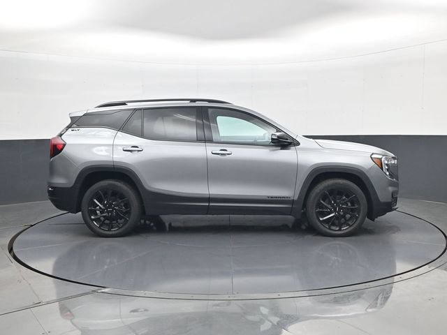 Used 2023 GMC Terrain SLT w/ Tech Package AWD/4WD image 4