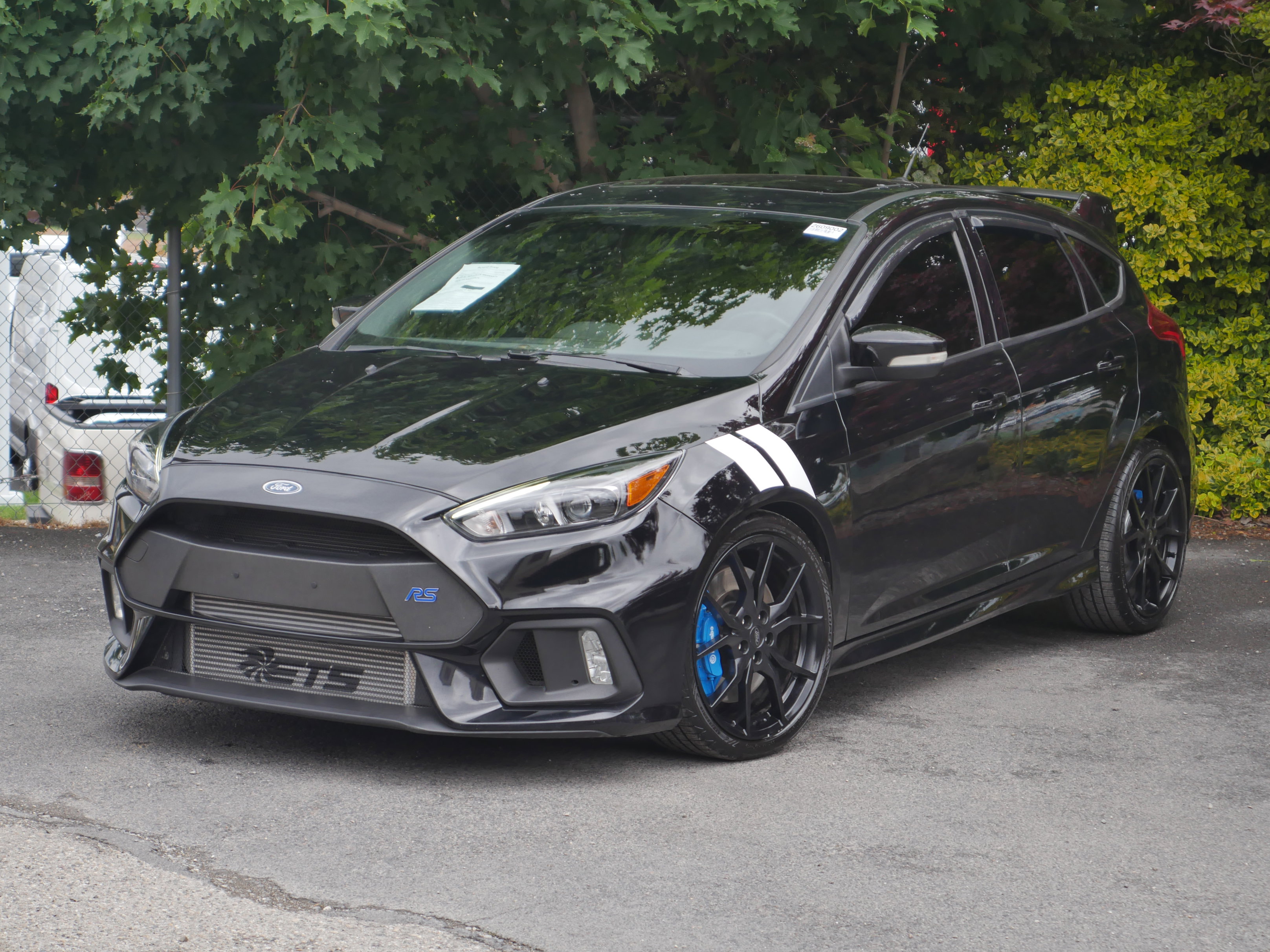 Used 2017 Ford Focus RS AWD/4WD image 2