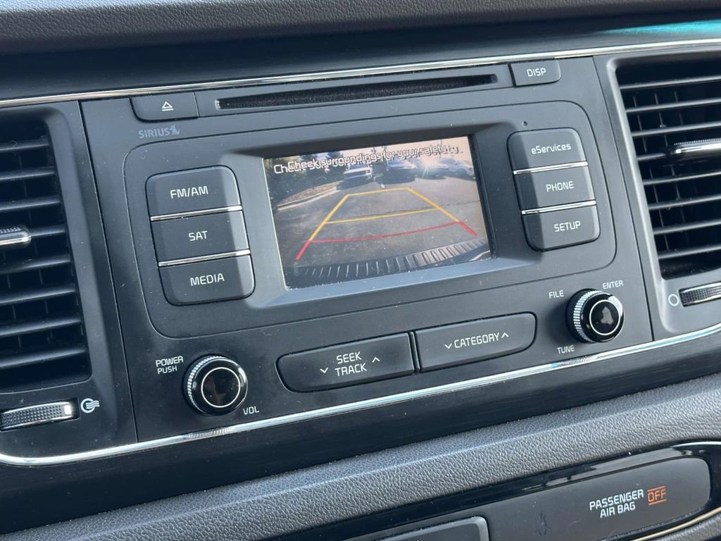 Used 2017 Kia Sedona LX w/ LX Essentials Premium Package image 25