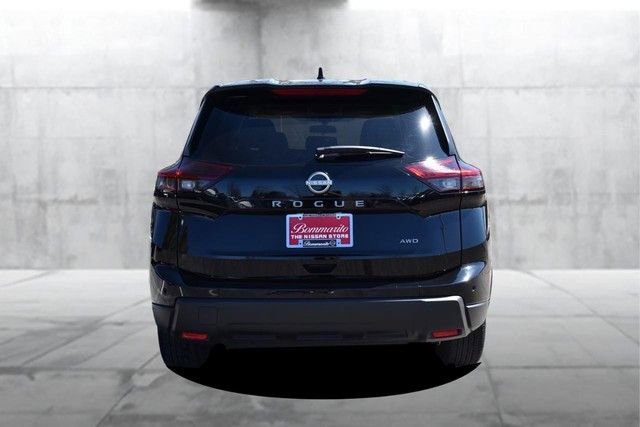 Certified 2025 Nissan Rogue SV image 6