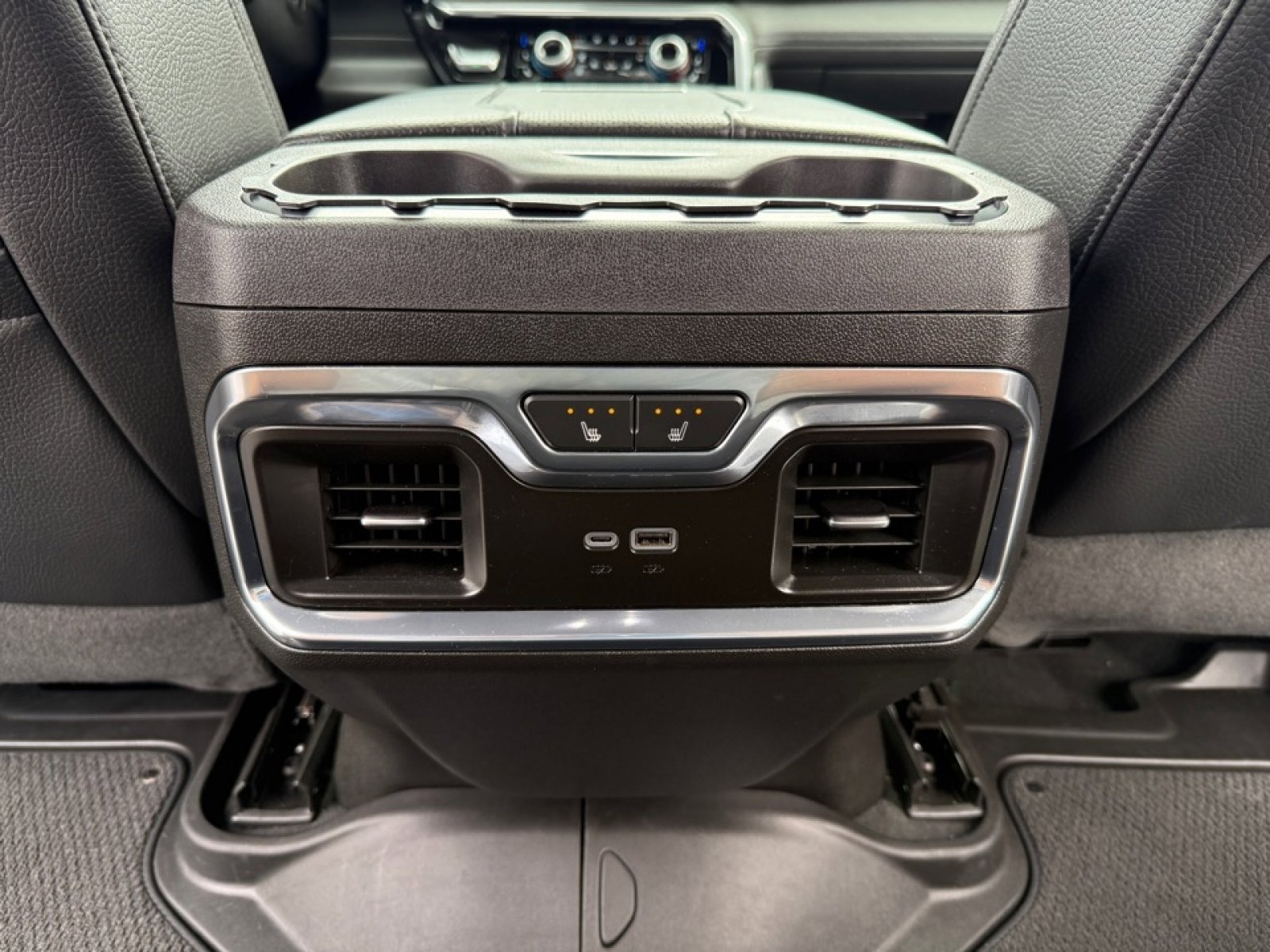 Used 2024 GMC Sierra 2500 Denali w/ Technology Package image 34