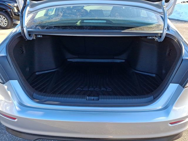 Used 2025 Honda Accord SE image 28