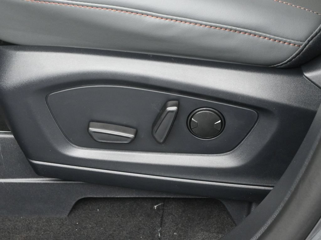 New 2026 Ford Explorer Active w/ Active Comfort Package RWD image 9