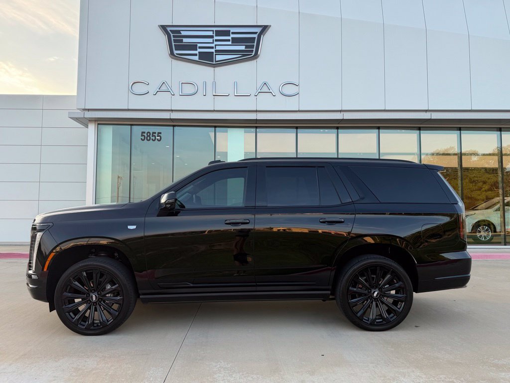 Used 2025 Cadillac Escalade Sport Platinum w/ LPO, ONYX Package AWD/4WD image 2