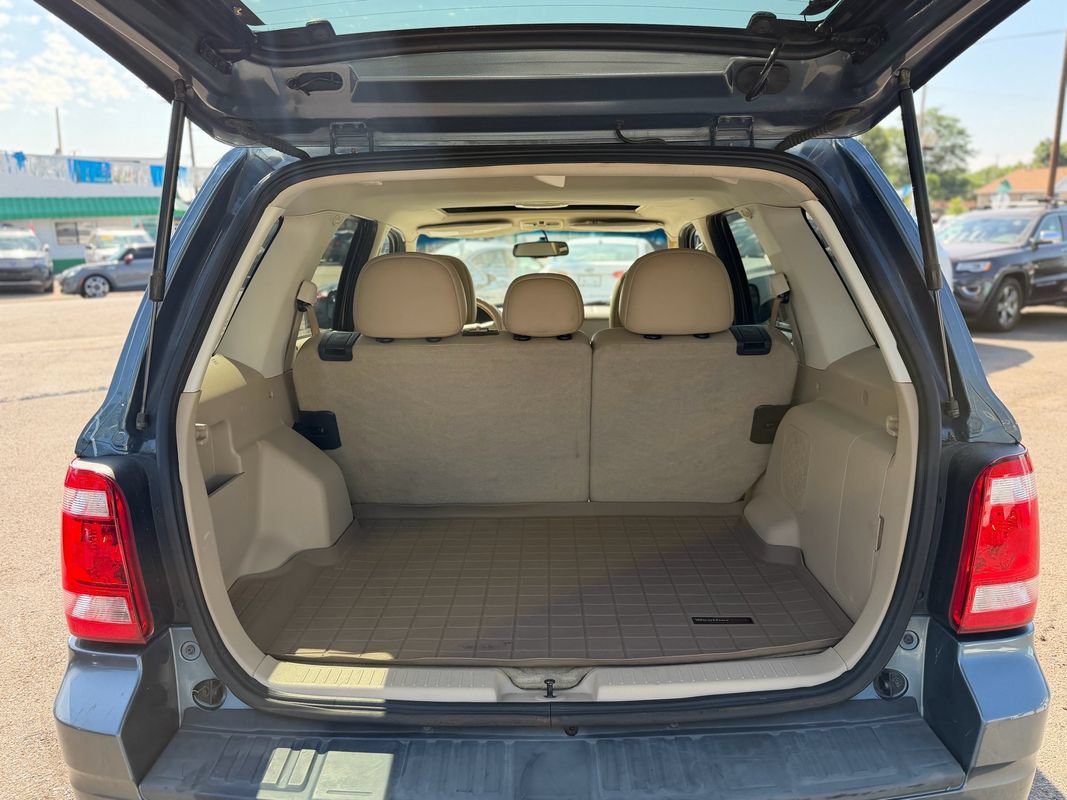 Used 2011 Ford Escape Limited w/ 302A Rapid Spec Order Code AWD/4WD image 11