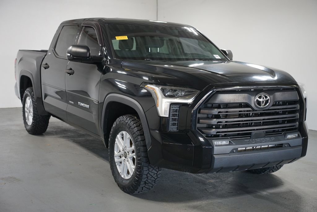 Used 2023 Toyota Tundra SR5 w/ SR5 Convenience Package image 3
