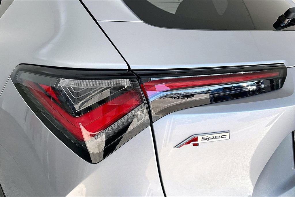 Certified 2025 Acura ADX A-Spec image 38