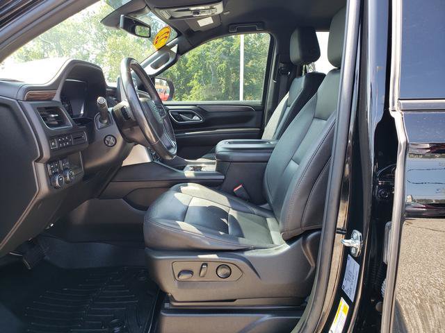 Used 2022 Chevrolet Suburban Z71 w/ Luxury Package AWD/4WD image 10