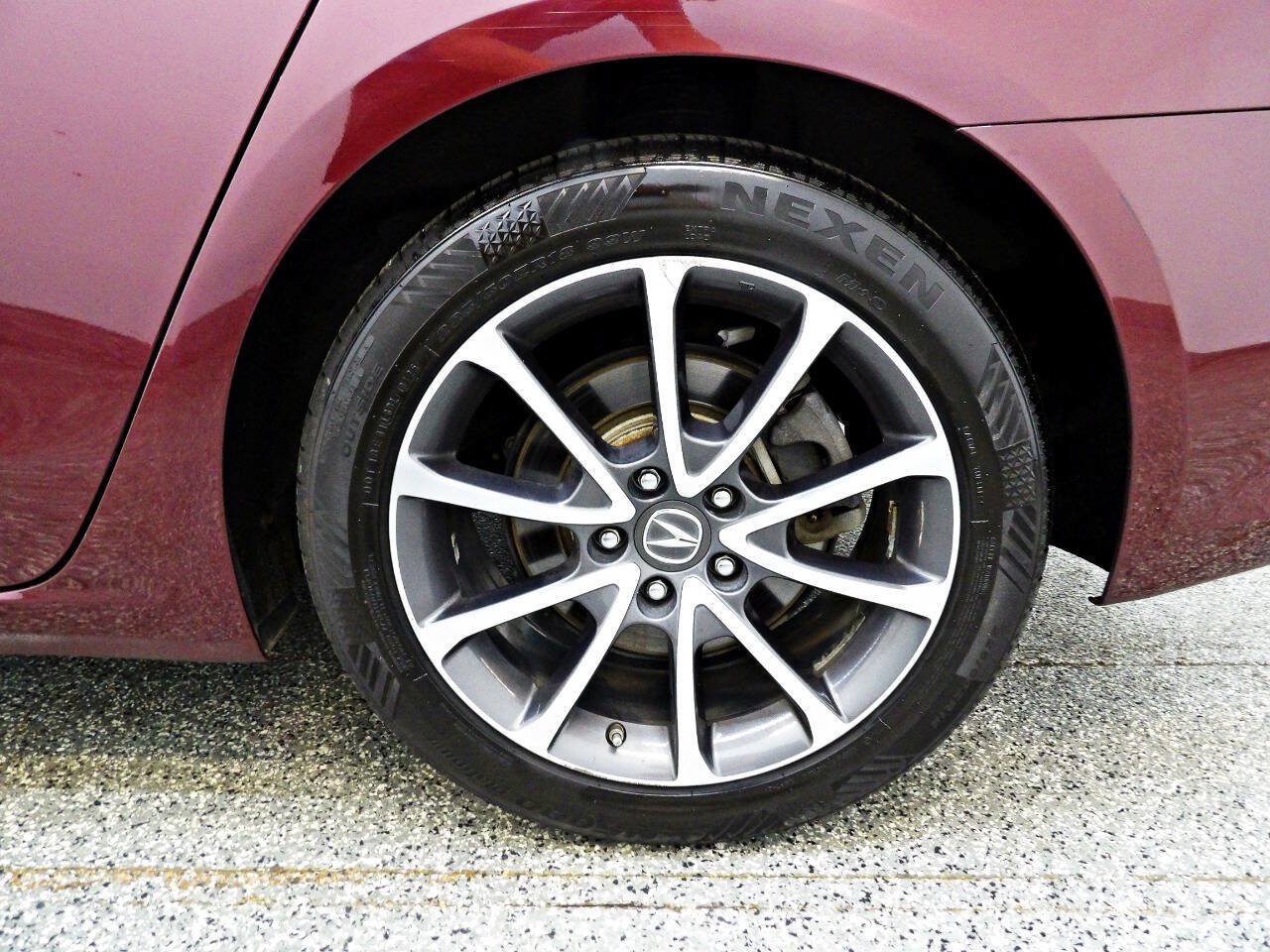 Used 2016 Acura TLX w/ Technology Package FWD image 21