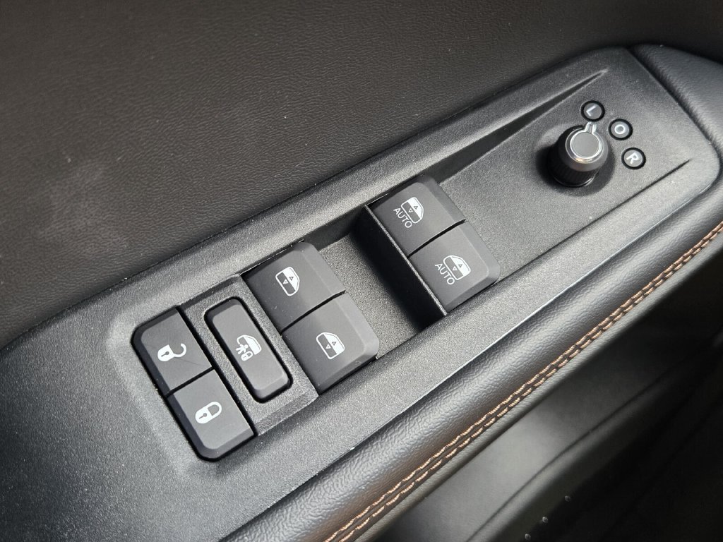 Used 2026 Jeep Cherokee Limited AWD/4WD image 27