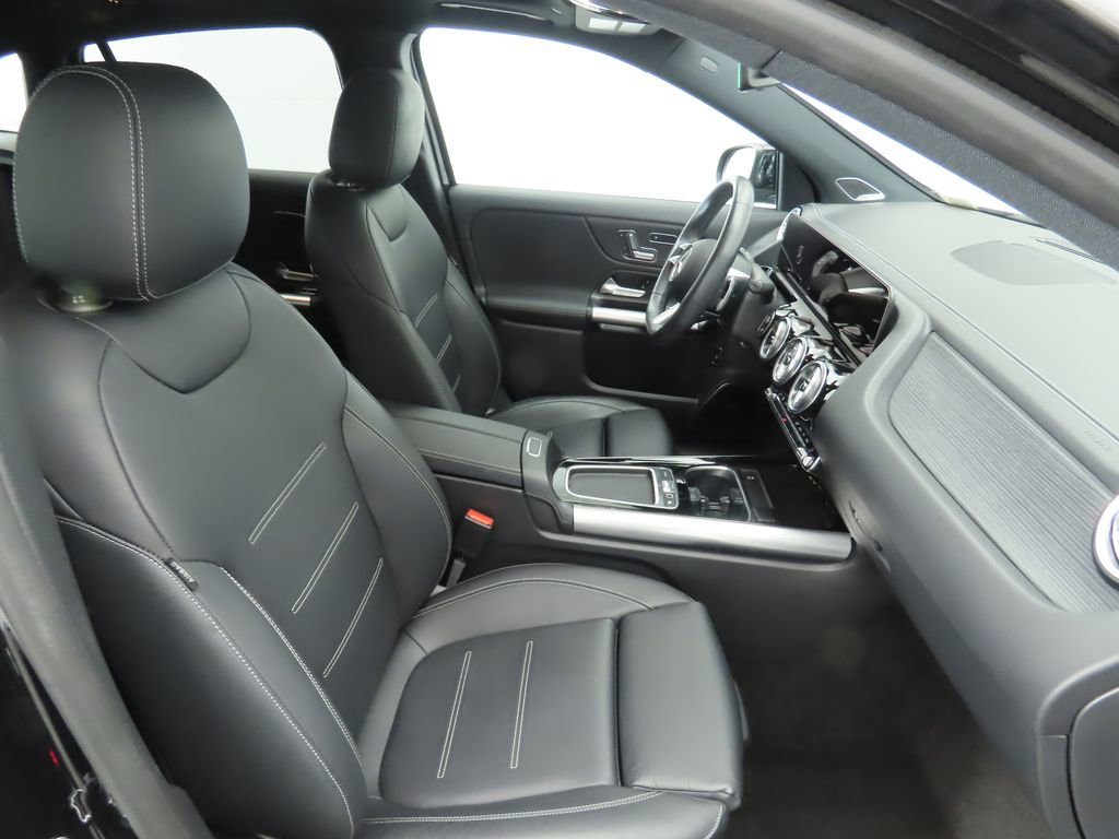 Certified 2025 Mercedes-Benz GLA 250 image 19