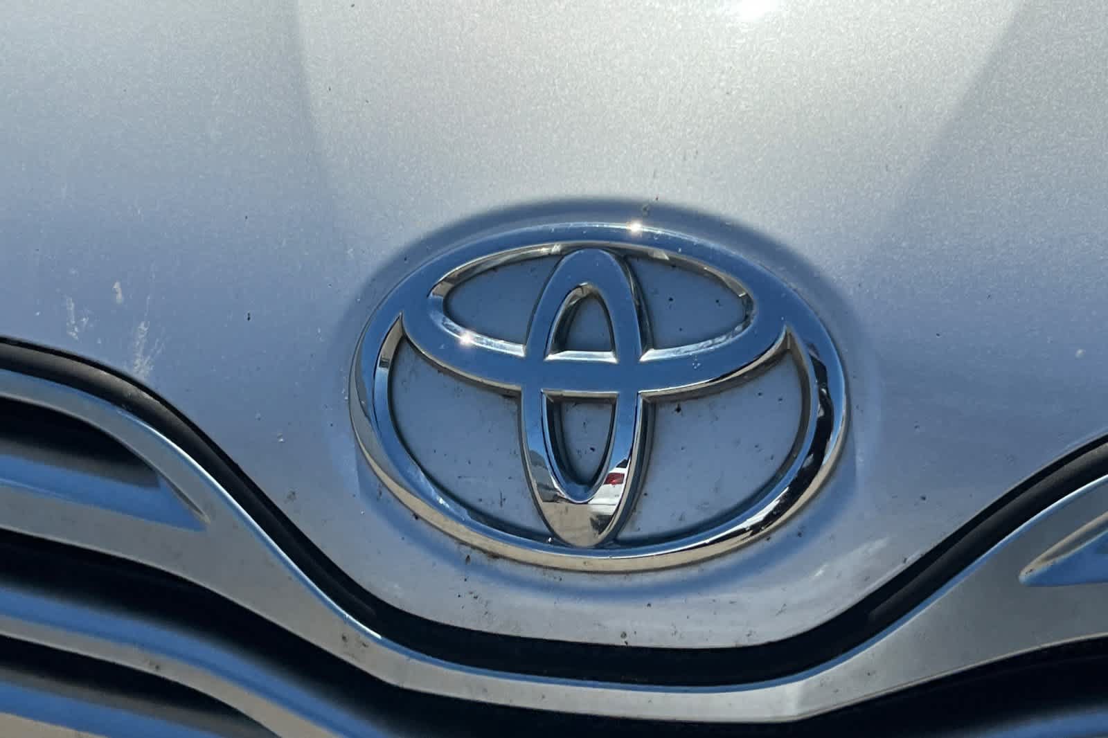 Used 2012 Toyota Venza LE AWD/4WD image 13