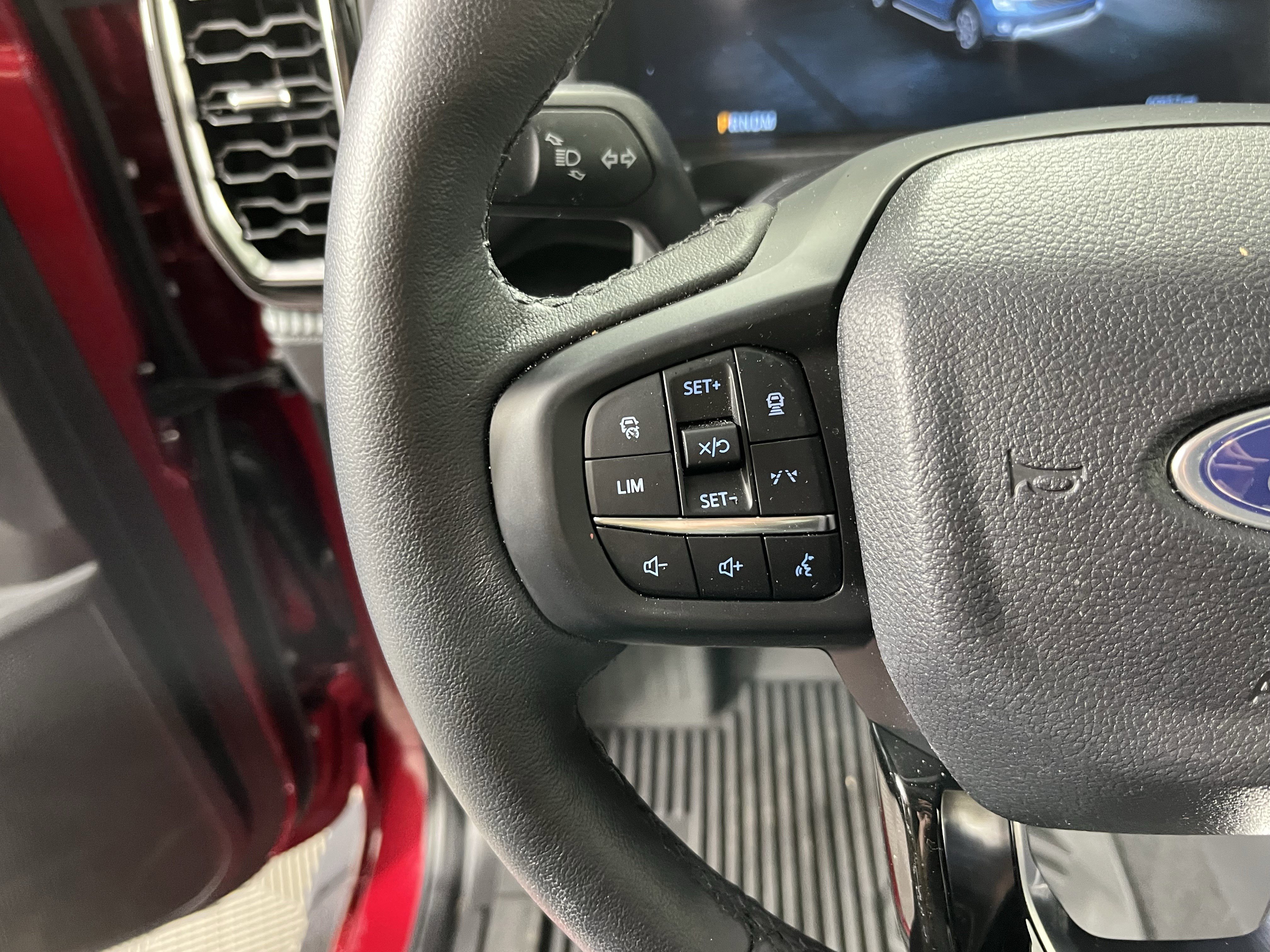 Used 2025 Ford Ranger Lariat w/ Chrome Accent Package image 19