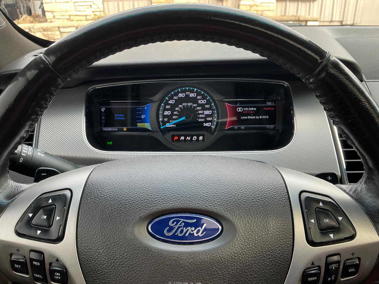 Used 2013 Ford Taurus SHO image 24