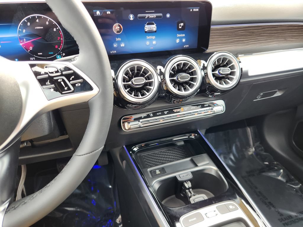 New 2026 Mercedes-Benz GLB 250 4MATIC image 29