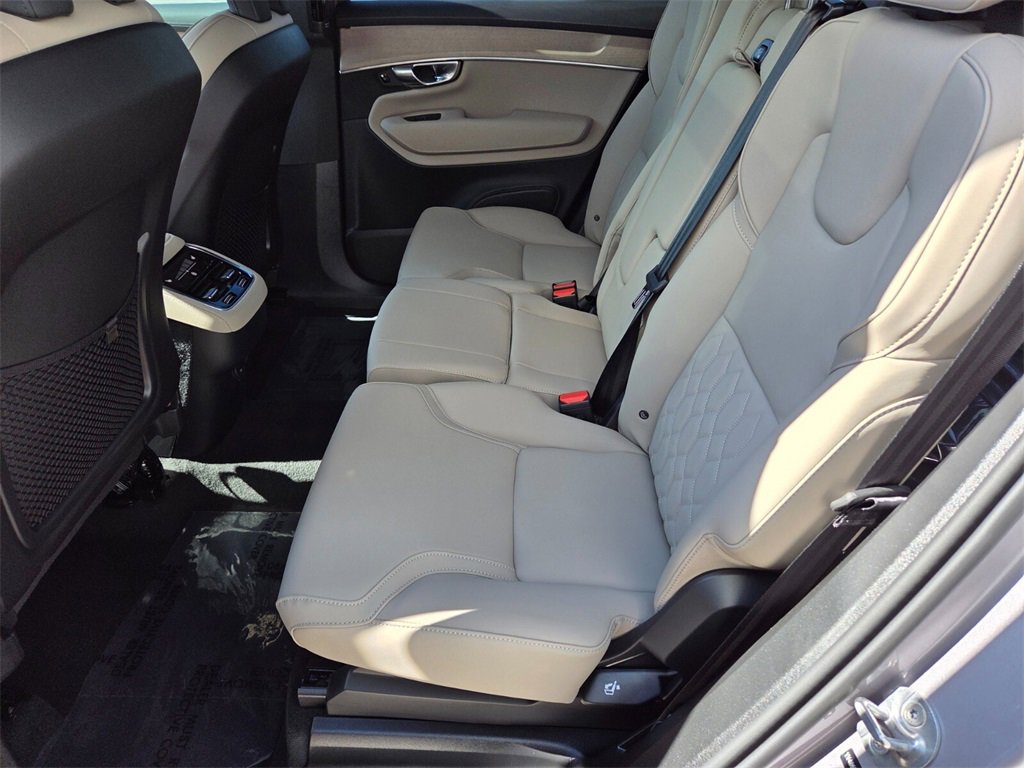 New 2026 Volvo XC90 B6 Plus w/ Protection Package Premier image 11
