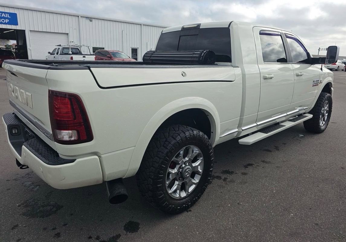 Used 2018 RAM 2500 Limited image 3
