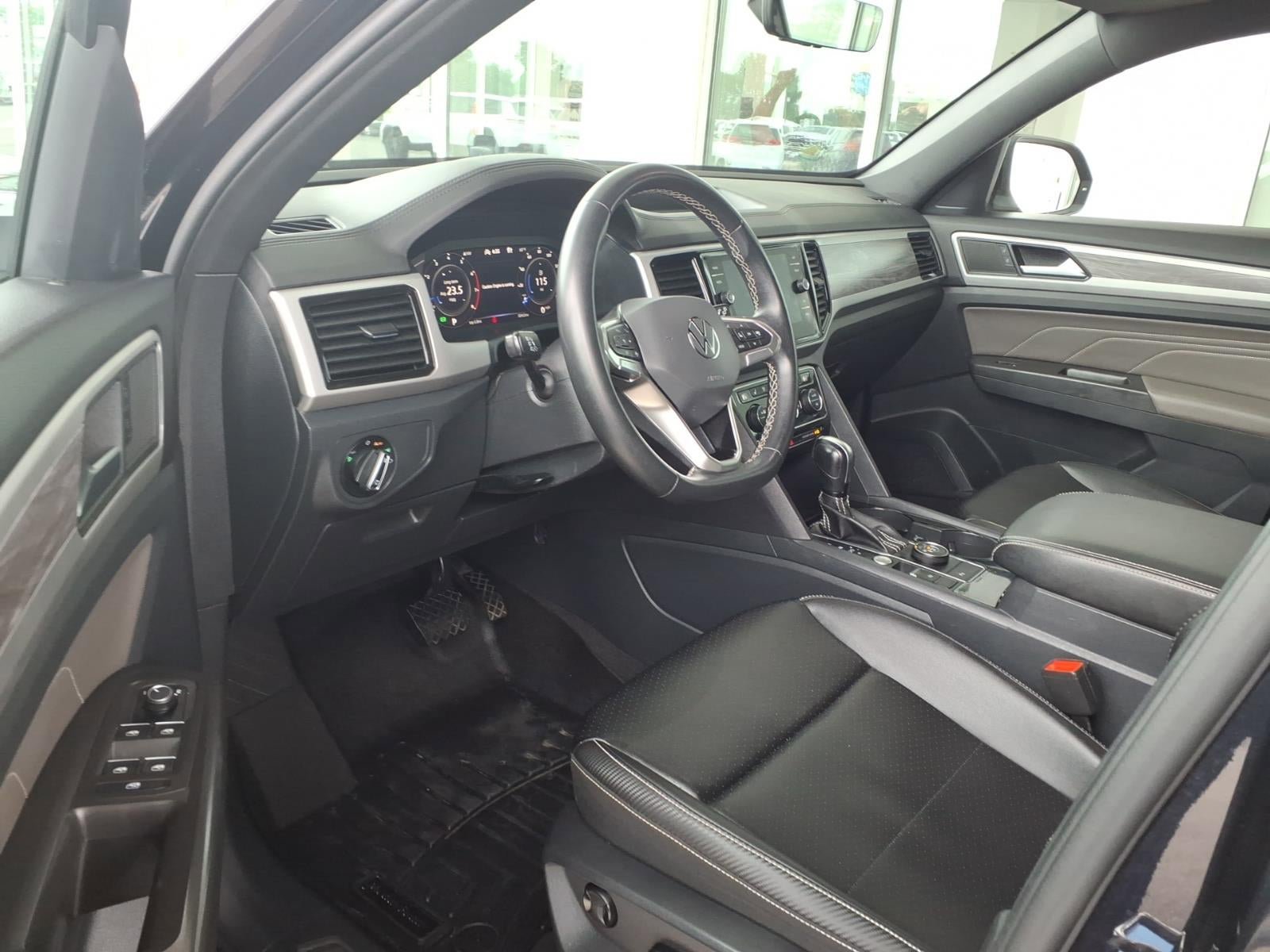 Used 2022 Volkswagen Atlas Cross Sport SE AWD/4WD image 6