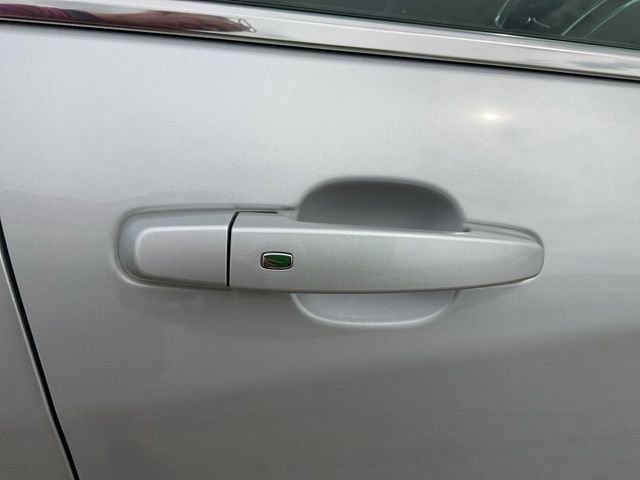 Used 2018 Chevrolet Equinox LT image 14