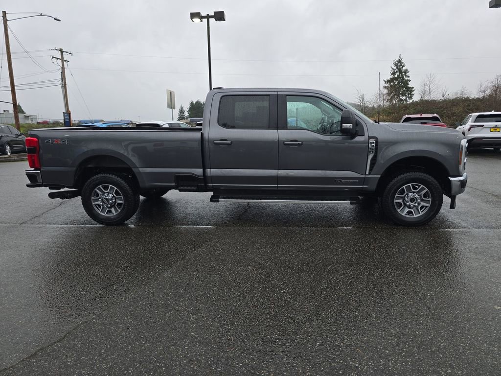 Used 2024 Ford F350 Lariat AWD/4WD image 7
