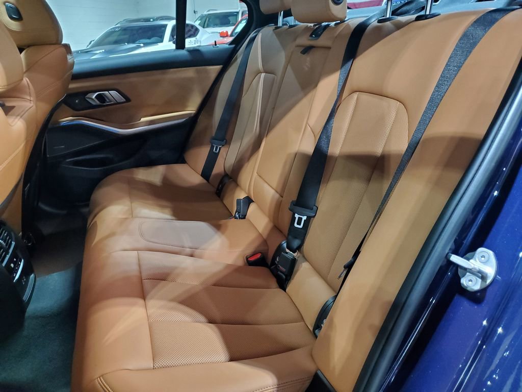 Used 2023 BMW 330i Sedan w/ M Sport Package RWD image 47