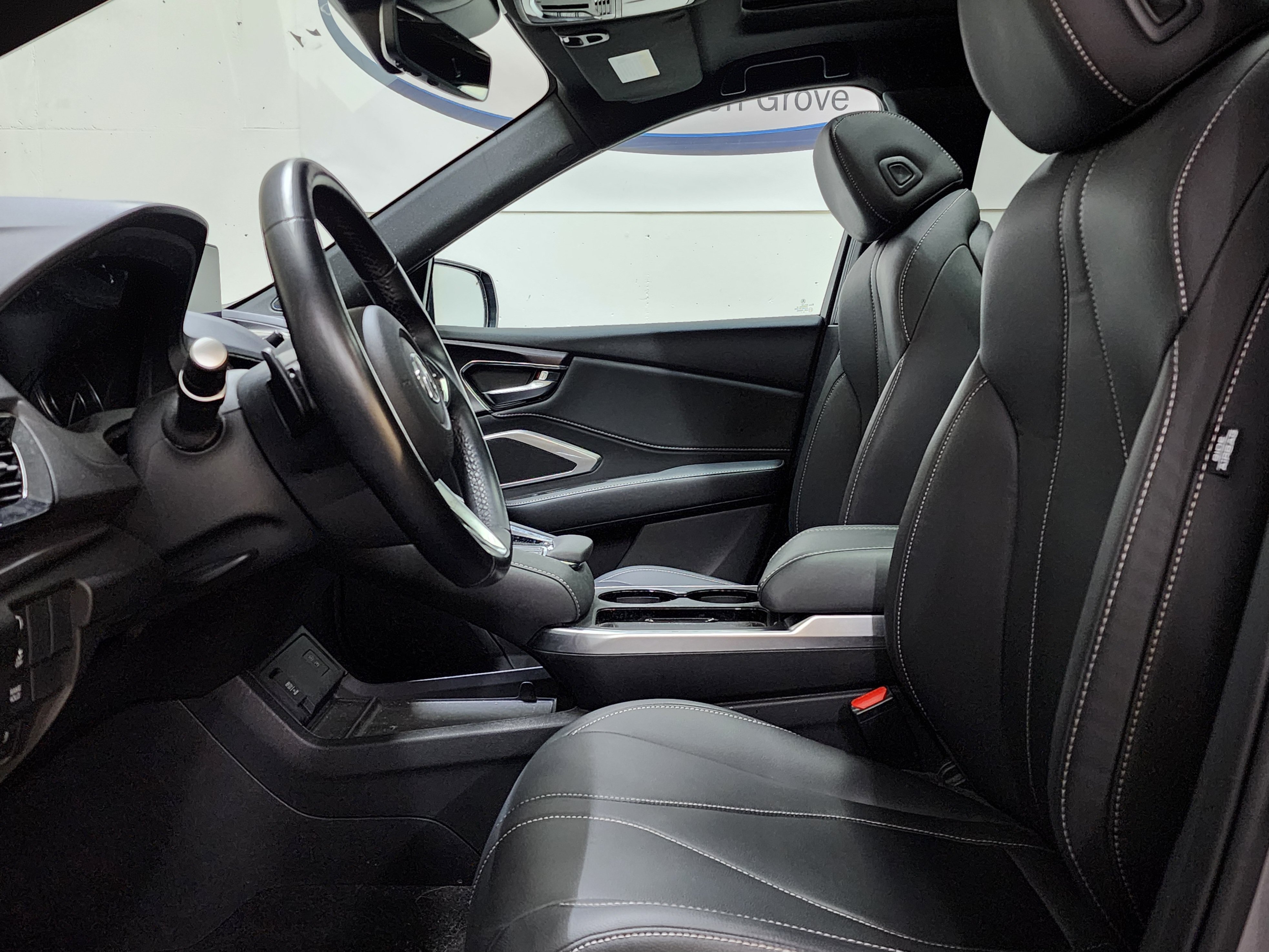 Certified 2025 Acura RDX SH-AWD image 13
