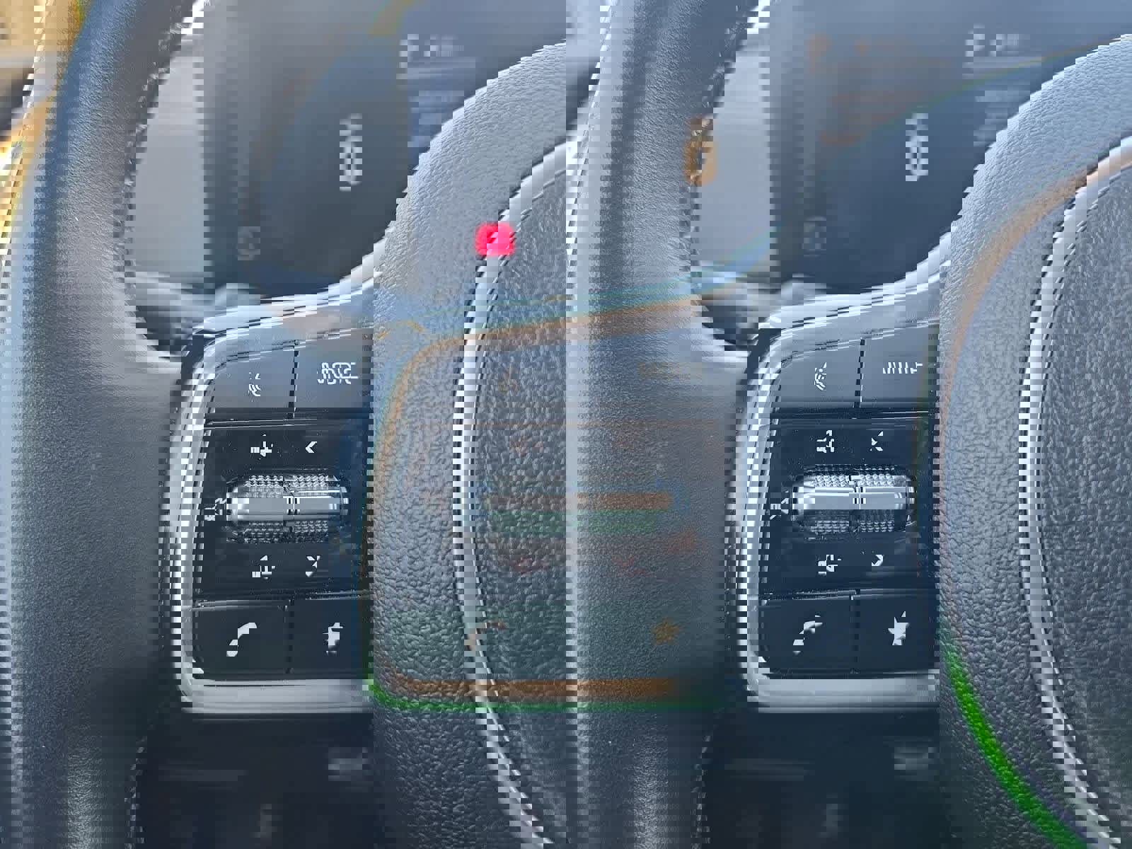 Certified 2024 Kia Sorento S image 22